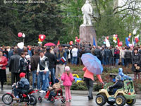 Митинг и возложение цветов к монументу