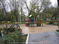 Зеленокумск.Детская площадка в верхнем парке