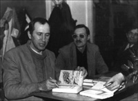 Встреча в Зеленокумске. Писатели подписывают книги 1990 г.