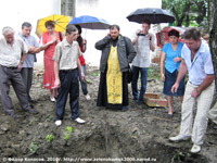 Вскрытие захоронения священника в Зеленокумске 2010 г